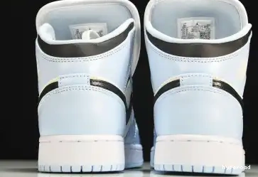 Hyperoad Mid Ice Jordan Blue 1 0705